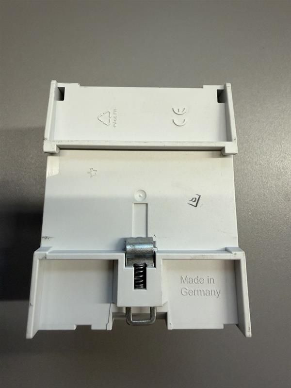 ABB EIB UNIV.EIN/AUSGABE 32F 2CDG 110 071 R0011 – Bild 3 von 3
