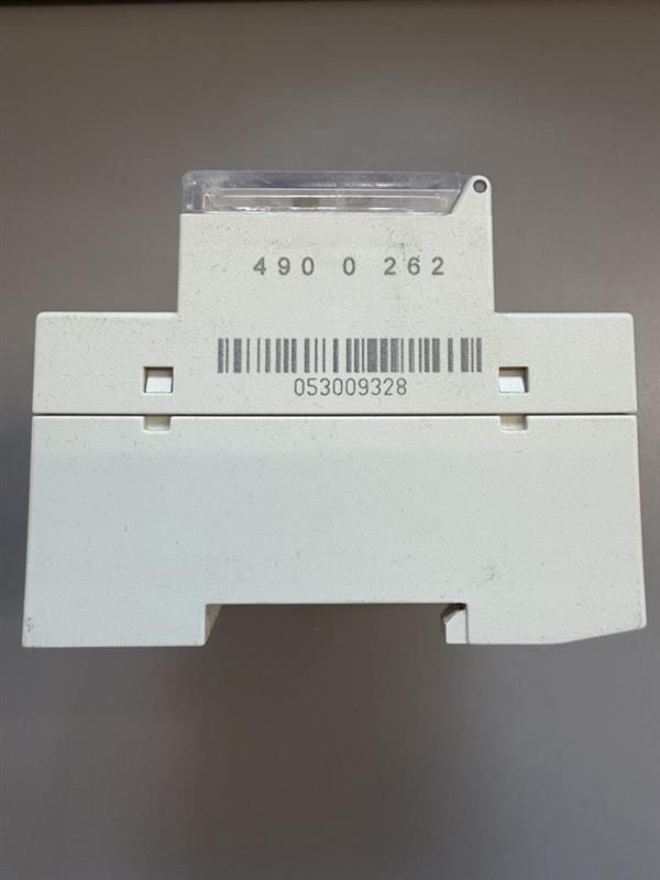 BERKER Schaltaktormodul 8fach 10A 490 0 262 – Bild 2 von 3
