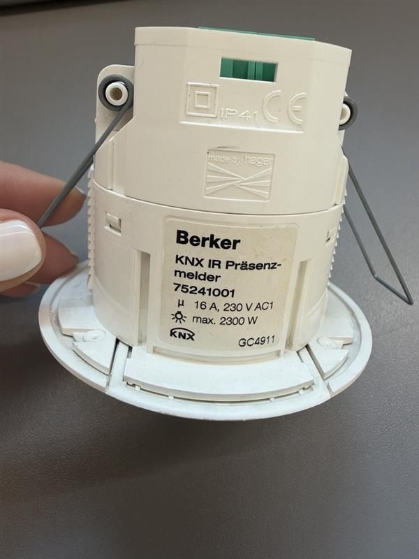 BERKER IR Präsenzmelder 75241001 – Bild 2 von 2