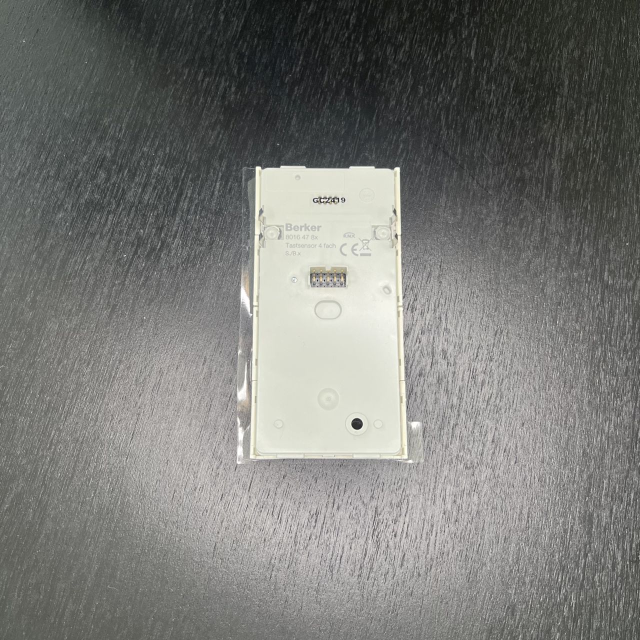 KNX S.1/B.X TASTS. 4F.KOMF. BERKER 80164780 3785041 – Bild 2 von 2