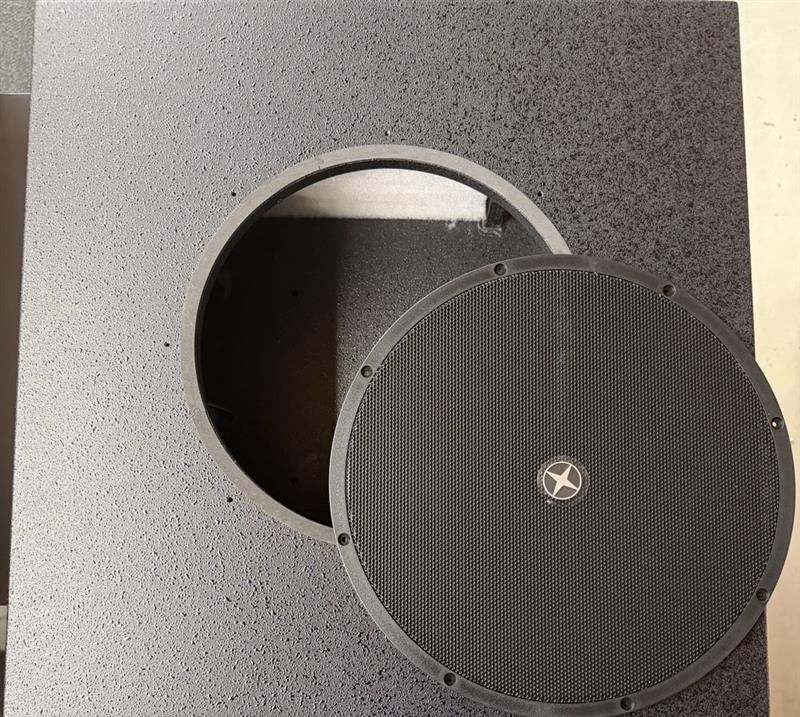 Loxone Aufbaubox für 10 Zoll Install Speaker schwarz 610159 – Bild 2 von 2